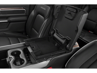 2020 RAM 1500 Laramie Crew Cab 4x4 5'7' Box