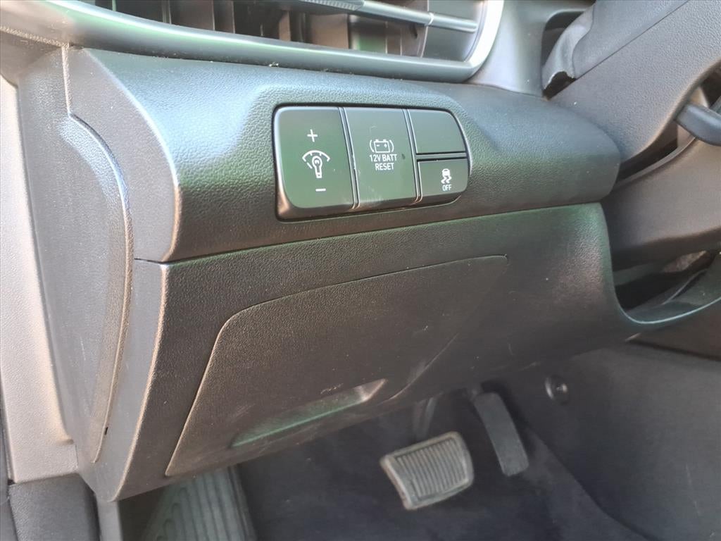 2025 Hyundai Elantra HEV Limited