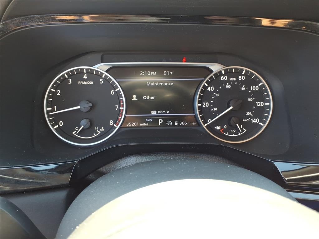 2025 Nissan Pathfinder SV