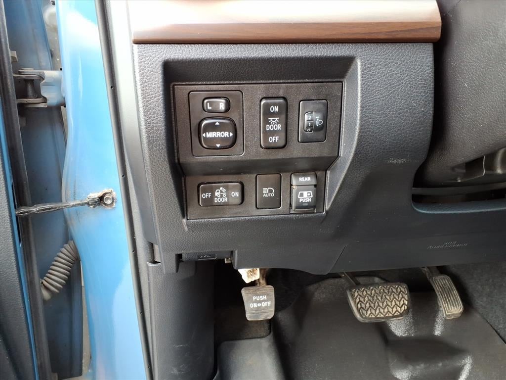 2018 Toyota Tundra 4WD SR5