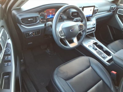2024 Ford Explorer XLT