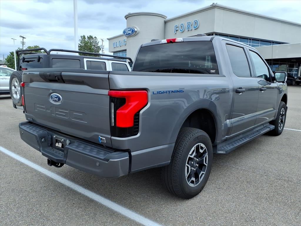 2023 Ford F-150 Lightning XLT