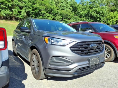 2022 Ford Edge SE