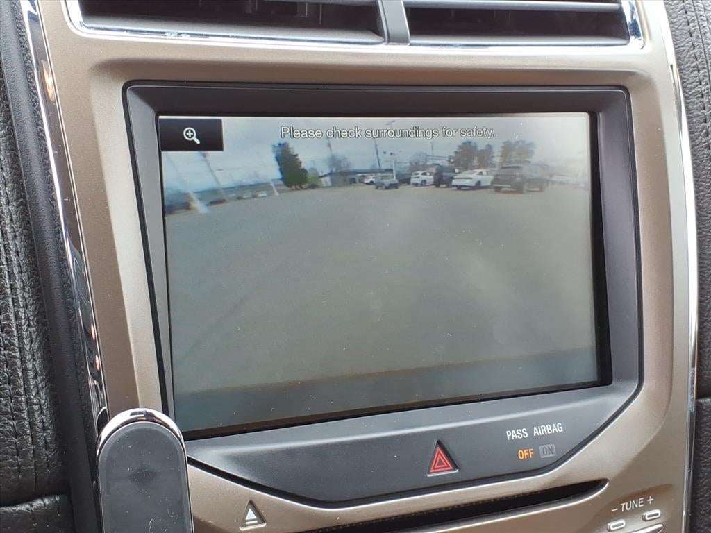 2012 Lincoln MKX Base