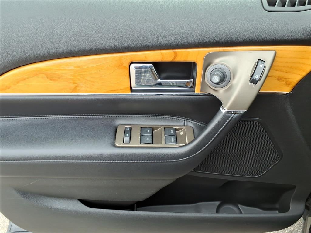 2012 Lincoln MKX Base