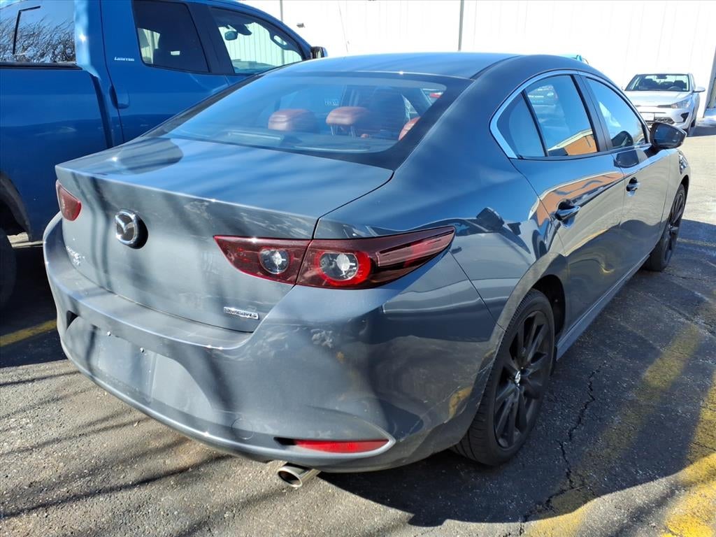 2024 Mazda MAZDA3 Carbon Edition