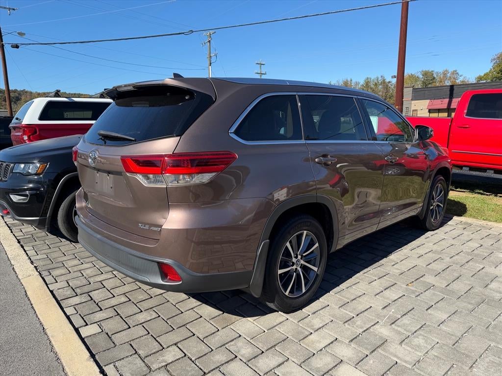 2017 Toyota Highlander XLE