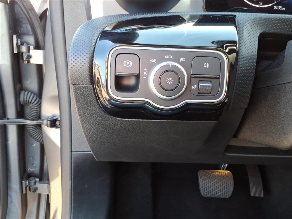 2025 Mercedes-Benz CLA 250 Base
