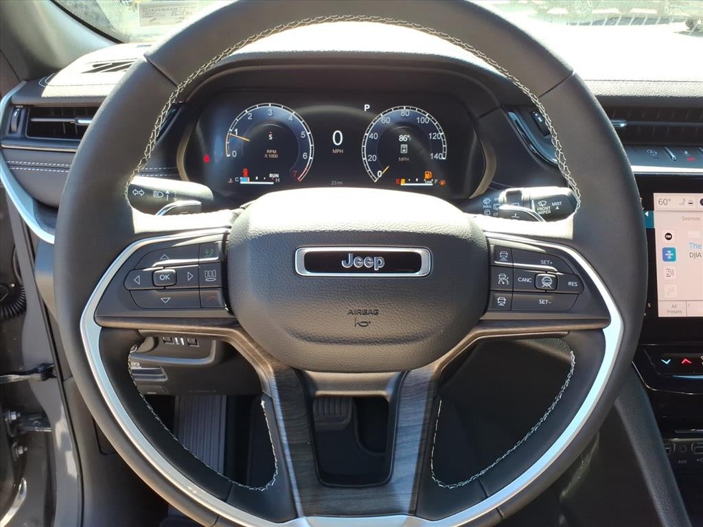 2027 Jeep Grand Cherokee GRAND CHEROKEE LAREDO ALTITUDE 4X4
