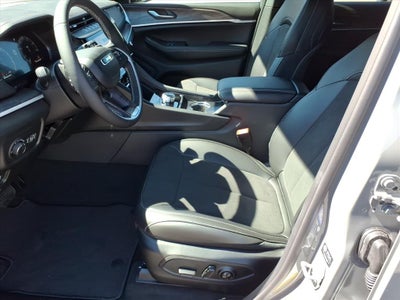 2027 Jeep Grand Cherokee GRAND CHEROKEE LAREDO ALTITUDE 4X4