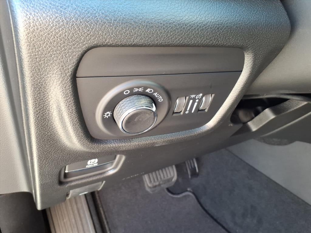 2027 Jeep Grand Cherokee GRAND CHEROKEE LAREDO ALTITUDE 4X4