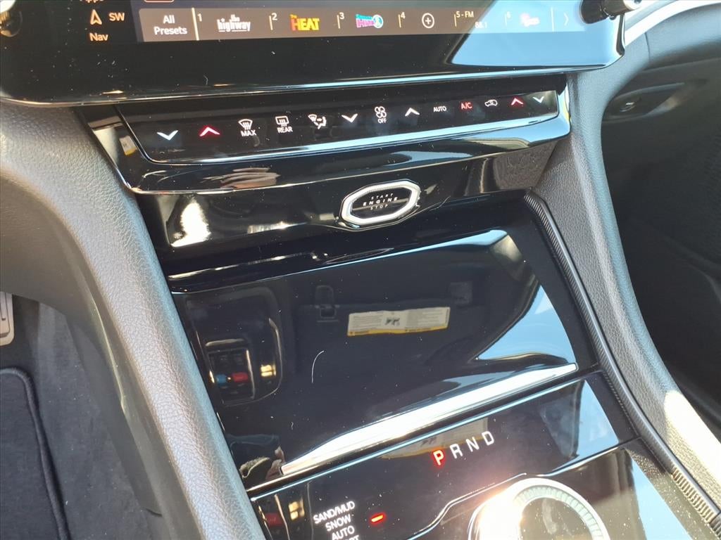 2027 Jeep Grand Cherokee GRAND CHEROKEE LIMITED 4X4