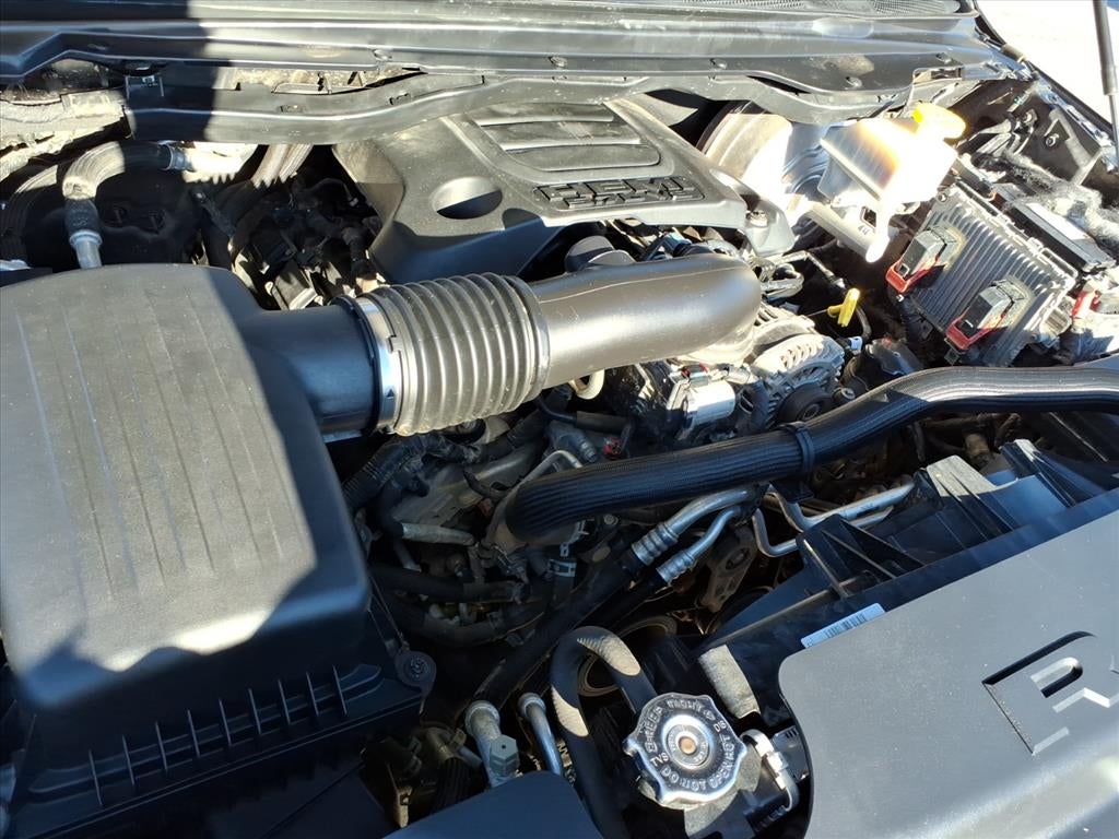 2019 RAM 1500 Laramie Crew Cab 4x2 5'7' Box