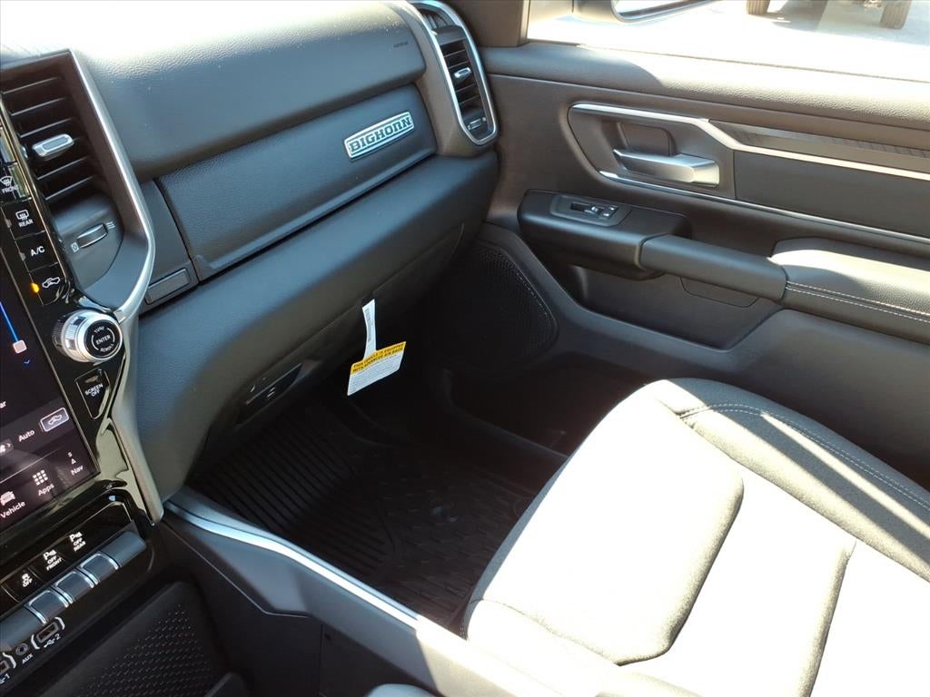2027 RAM Ram 1500 RAM 1500 BIG HORN CREW CAB 4X4 5'7' BOX