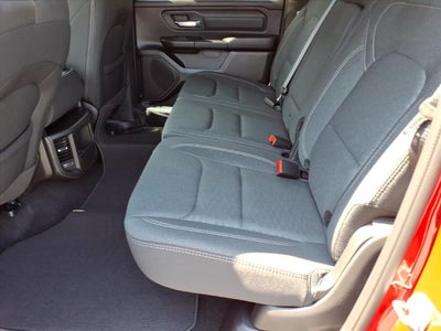 2026 RAM 1500 RAM 1500 EXPRESS CREW CAB 4X4 5'7' BOX