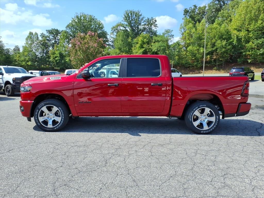 2026 RAM 1500 RAM 1500 EXPRESS CREW CAB 4X4 5'7' BOX