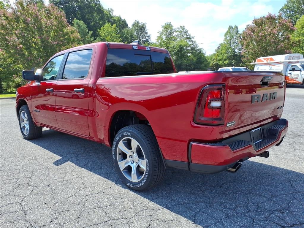 2026 RAM 1500 RAM 1500 EXPRESS CREW CAB 4X4 5'7' BOX