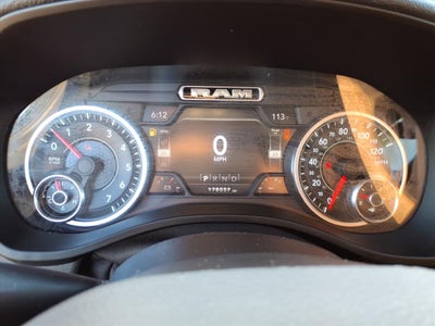 2020 RAM 1500 Laramie Crew Cab 4x4 5'7' Box
