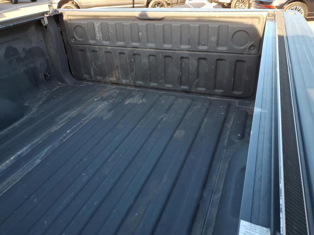 2020 RAM 1500 Laramie Crew Cab 4x4 5'7' Box