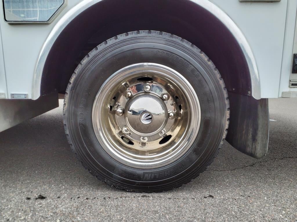 2000 Ford F-550 Chassis XL DRW