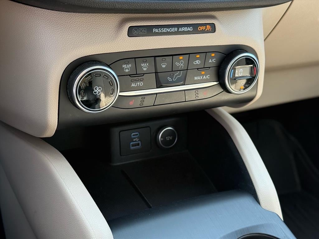 2020 Ford Escape SE