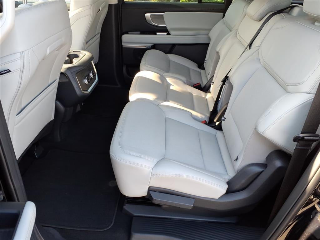 2025 Ford Expedition Platinum MAX