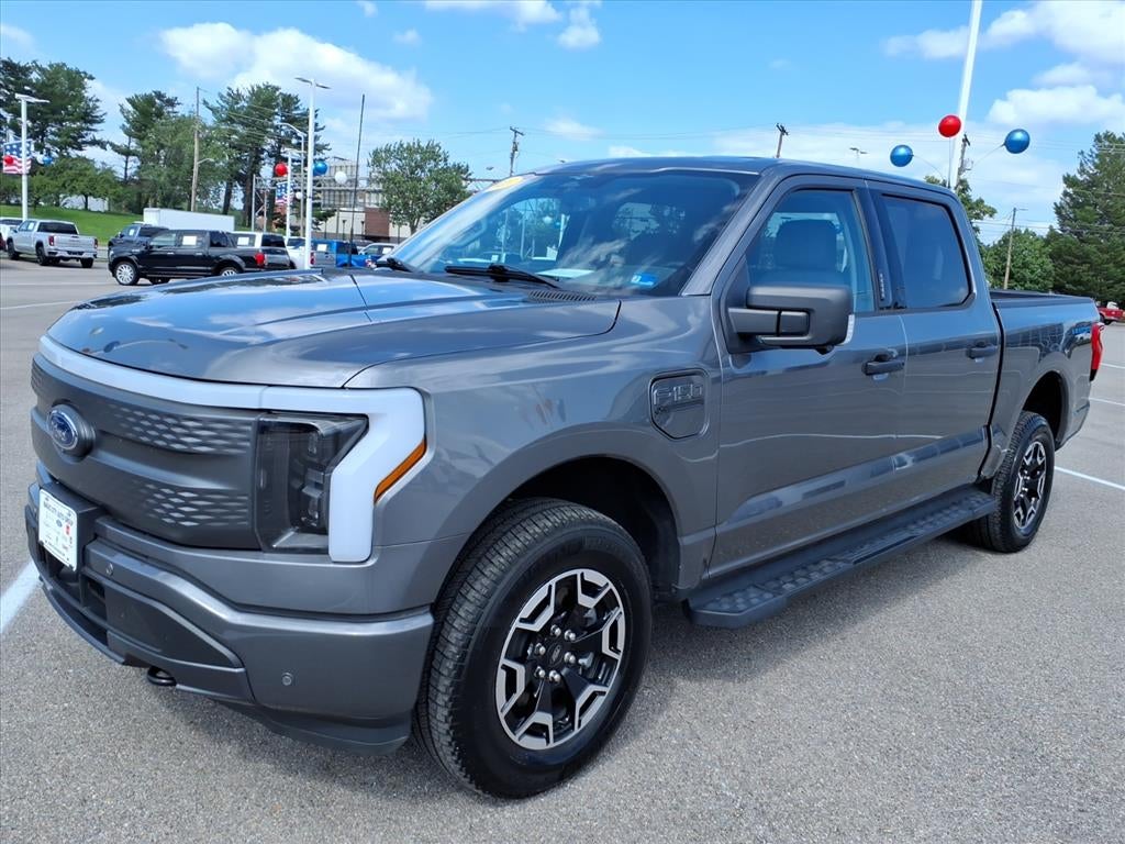 2023 Ford F-150 Lightning XLT