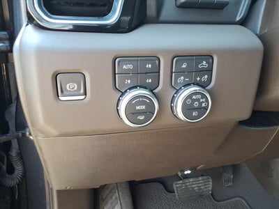 2023 GMC Sierra 1500 4WD Crew Cab Short Box Denali