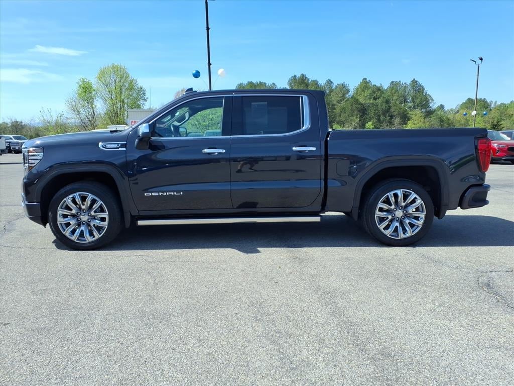 2023 GMC Sierra 1500 4WD Crew Cab Short Box Denali