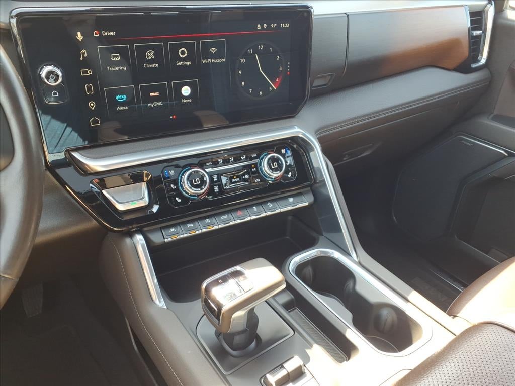 2023 GMC Sierra 1500 4WD Crew Cab Short Box Denali