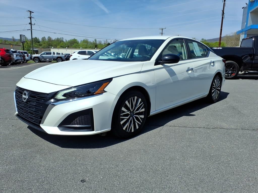 2025 Nissan Altima