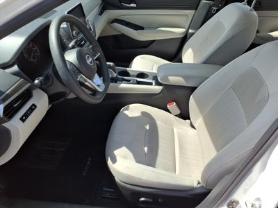 2025 Nissan Altima SV FWD