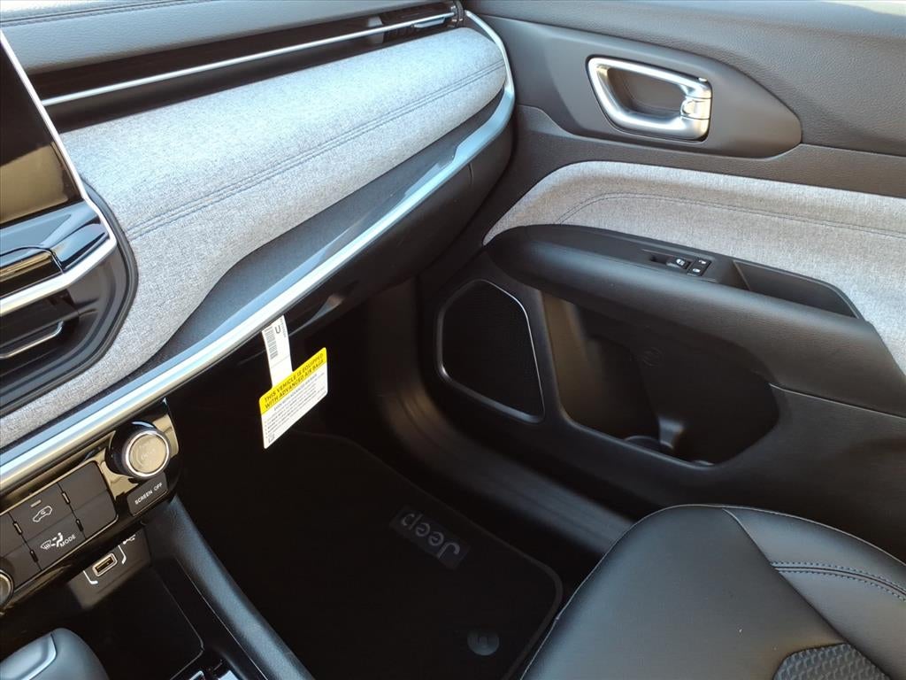 2026 Jeep Compass COMPASS LATITUDE 4X4