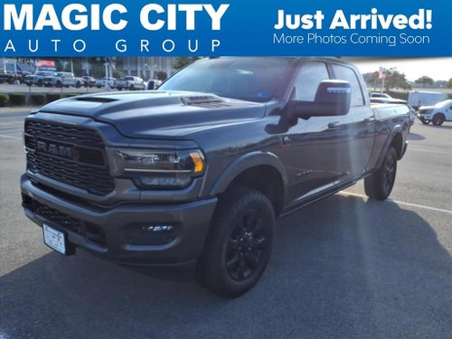 2023 RAM 3500 Limited Crew Cab 4x4 6'4' Box
