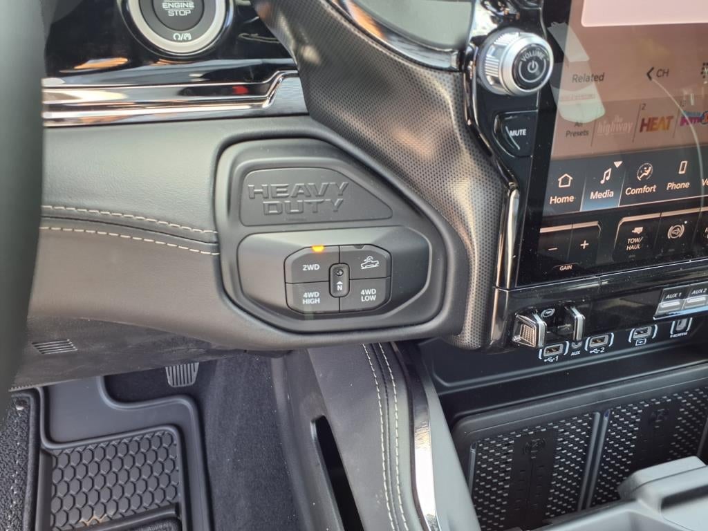 2025 RAM Ram 2500 RAM 2500 LIMITED CREW CAB 4X4 6'4' BOX