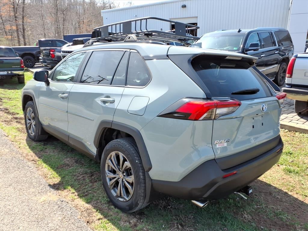 2022 Toyota RAV4 Hybrid XLE Premium