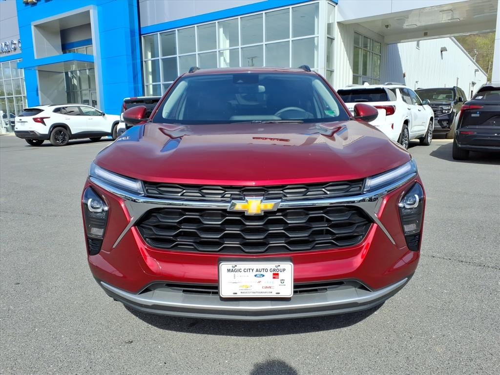 2025 Chevrolet Trax FWD LT